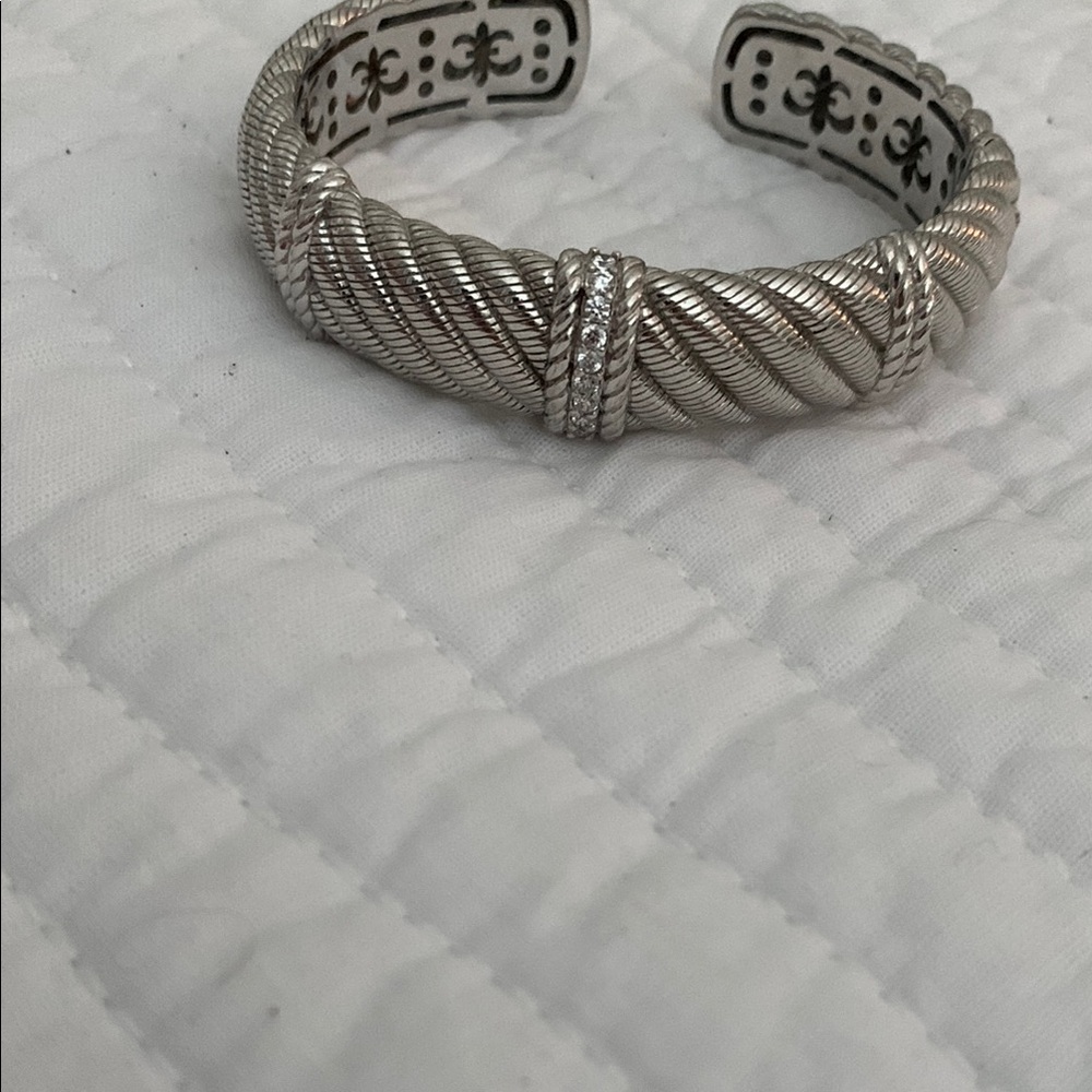 JUDITH RIPKA Bracelet Cuff